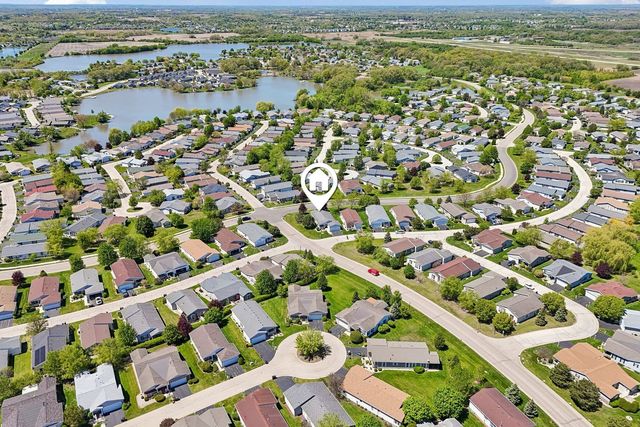 3402 Stretch Run Road, Grayslake, IL 60030
