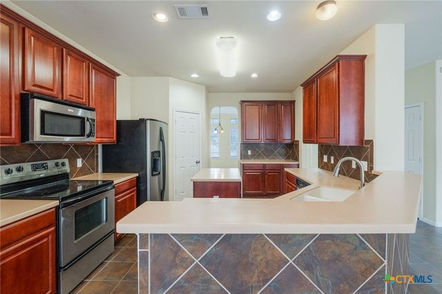 305 Ponderosa Drive, Harker Heights, TX 76548