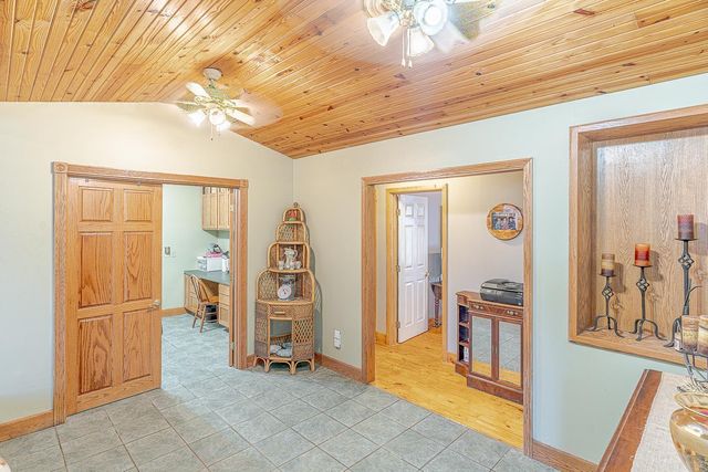 23 Matecumbe Drive, Cherokee Village, AR 72529