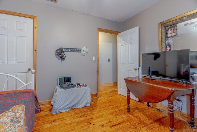 23 Matecumbe Drive, Cherokee Village, AR 72529