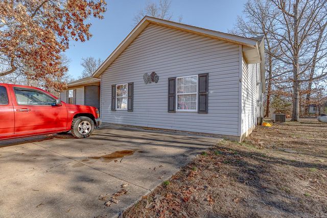 23 Matecumbe Drive, Cherokee Village, AR 72529