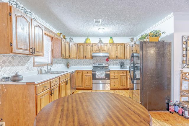 23 Matecumbe Drive, Cherokee Village, AR 72529