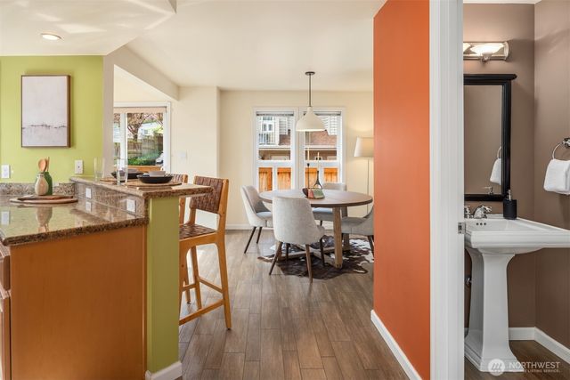 3201 23rd Avenue W, Seattle, WA 98199