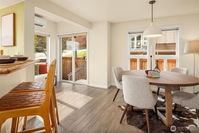 3201 23rd Avenue W, Seattle, WA 98199