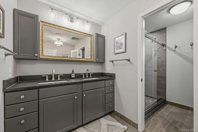 2 Half Moon Ridge, Cornwall On Hudson, NY 12520