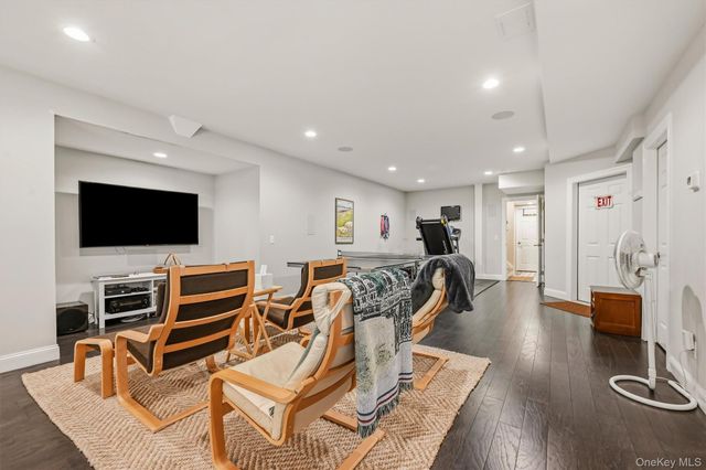 2 Half Moon Ridge, Cornwall On Hudson, NY 12520