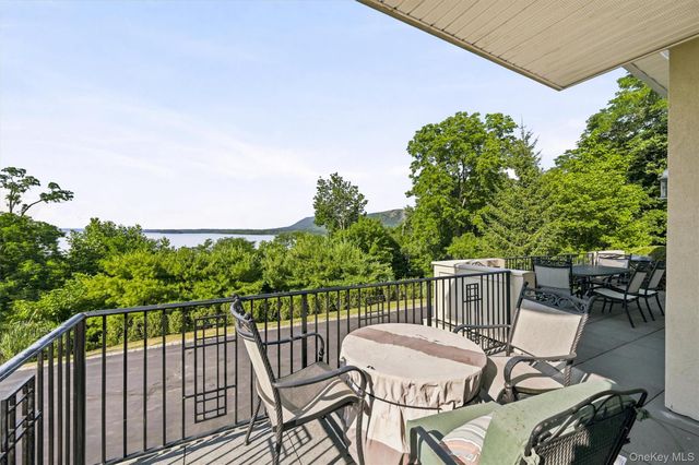 2 Half Moon Ridge, Cornwall On Hudson, NY 12520