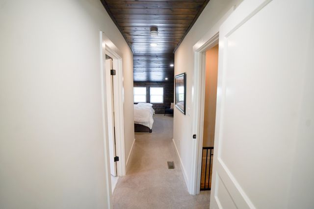 2518 Sharondale Dr, Nashville, TN 37215