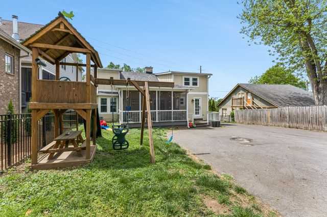 2518 Sharondale Dr, Nashville, TN 37215