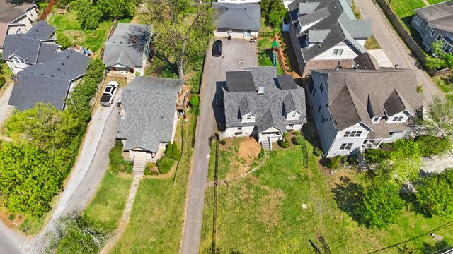 2518 Sharondale Dr, Nashville, TN 37215