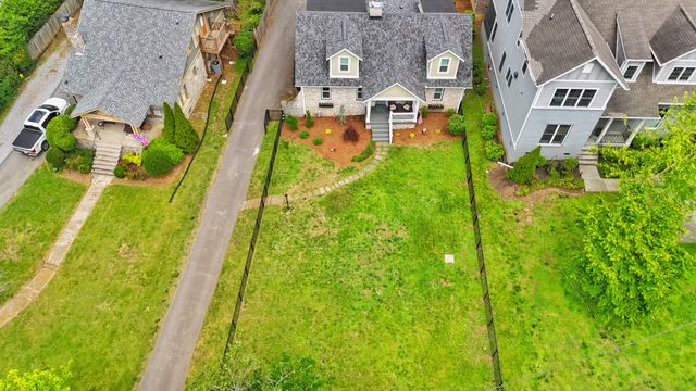 2518 Sharondale Dr, Nashville, TN 37215