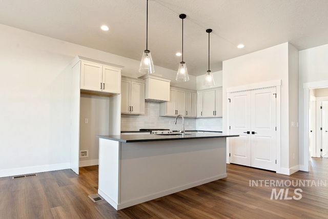 2732 Soulen Drive, Emmett, ID 83617