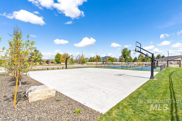 2732 Soulen Drive, Emmett, ID 83617
