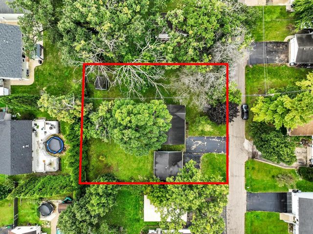 28619 106th STREET, Trevor, WI 53179