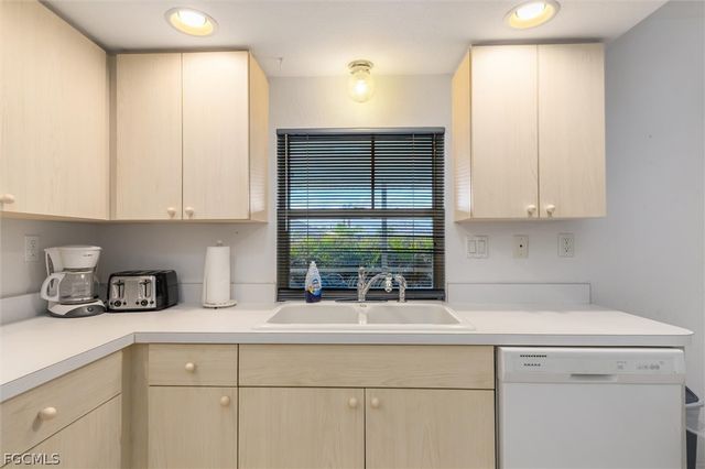 441 Corrientes CIR, Punta Gorda, FL 33983