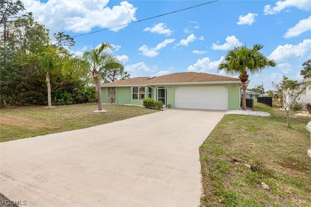 441 Corrientes CIR, Punta Gorda, FL 33983