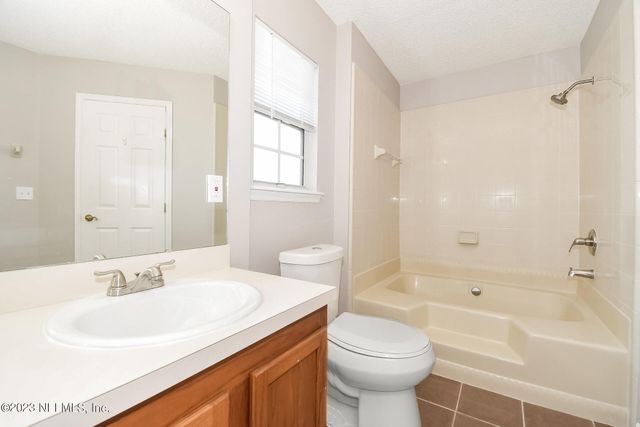 8294 ROCKY CREEK Court, Jacksonville, FL 32244