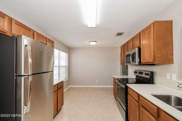 8294 ROCKY CREEK Court, Jacksonville, FL 32244