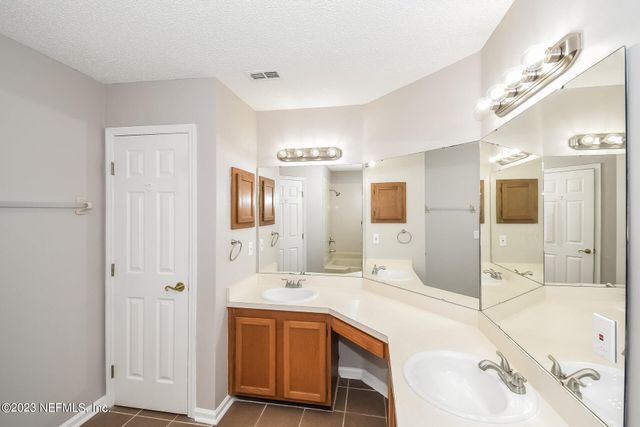 8294 ROCKY CREEK Court, Jacksonville, FL 32244