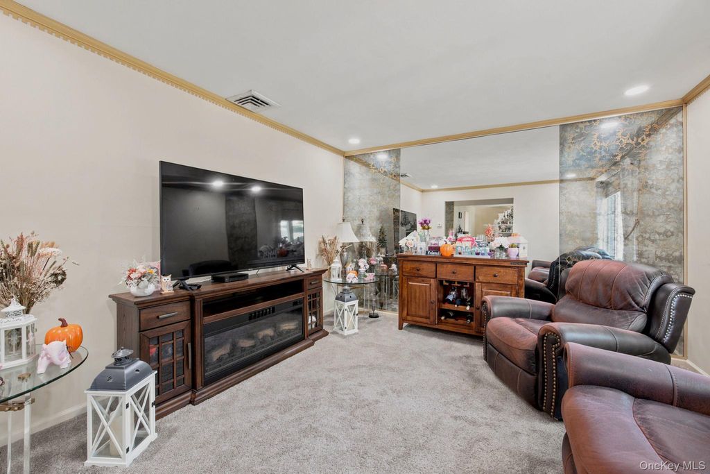 293 85th Avenue, Floral Park, NY 11001 — photo 5