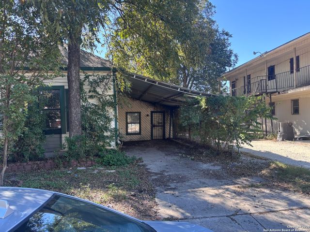 222 Sandmeyer, San Antonio, TX 78208