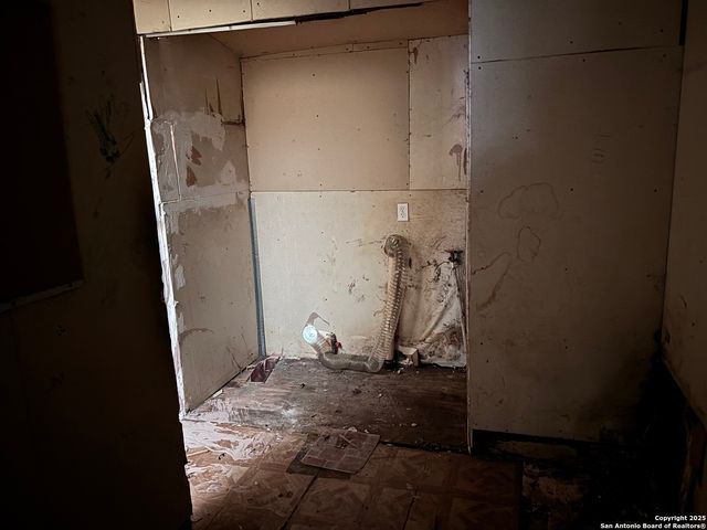 222 Sandmeyer, San Antonio, TX 78208