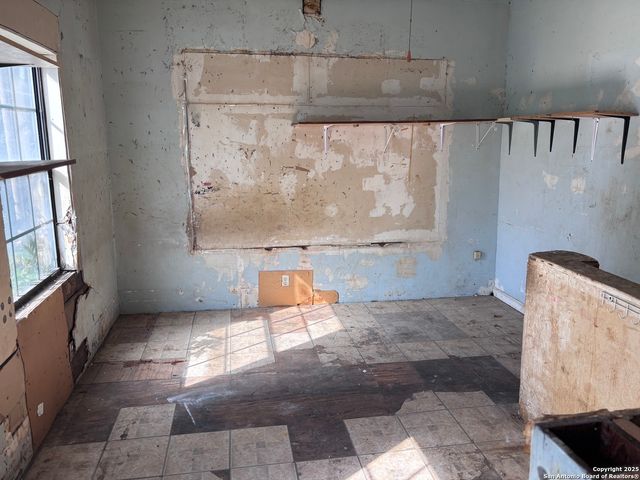 222 Sandmeyer, San Antonio, TX 78208