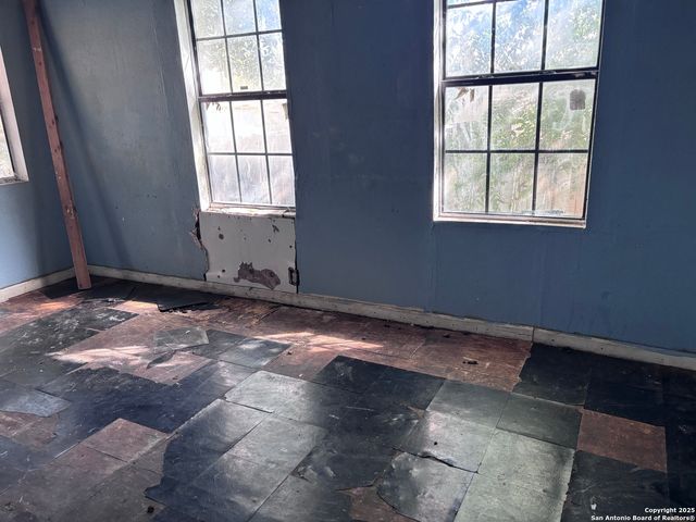 222 Sandmeyer, San Antonio, TX 78208