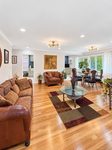 94 massapequa Avenue, Massapequa, NY 11758