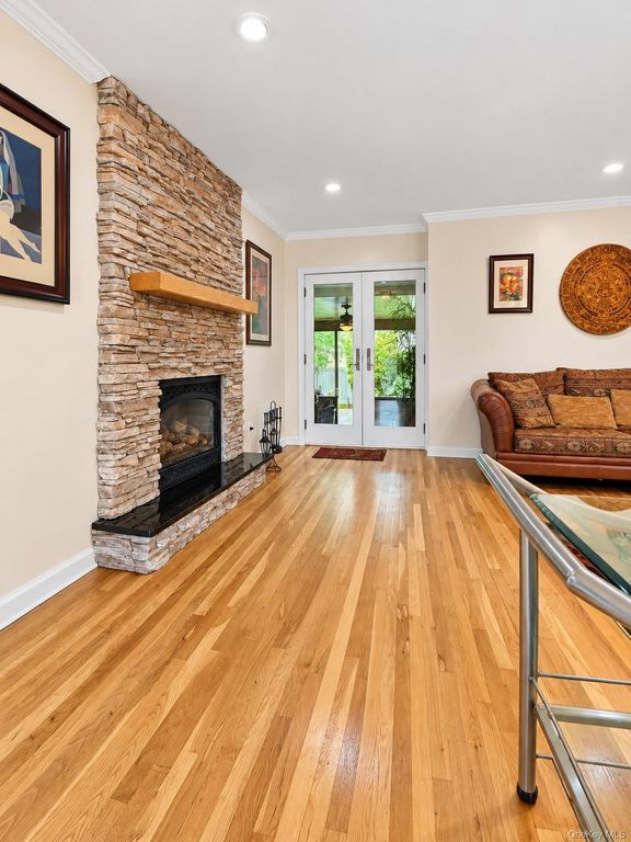 94 massapequa Avenue, Massapequa, NY 11758 — photo 2