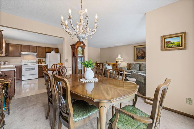 1112 67th Avenue N, Brooklyn Center, MN 55430