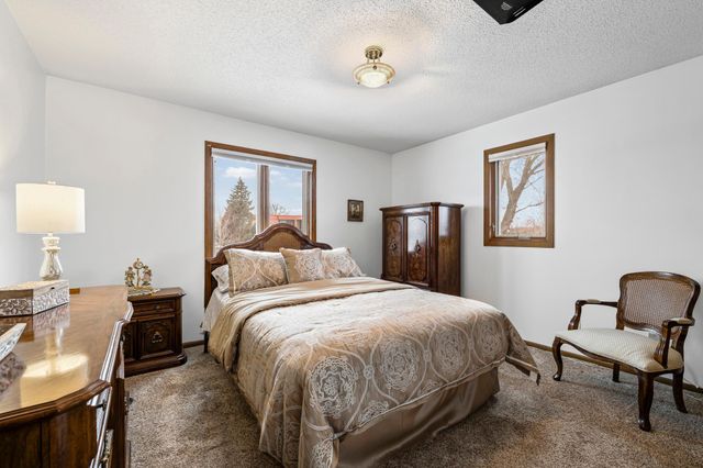 1112 67th Avenue N, Brooklyn Center, MN 55430