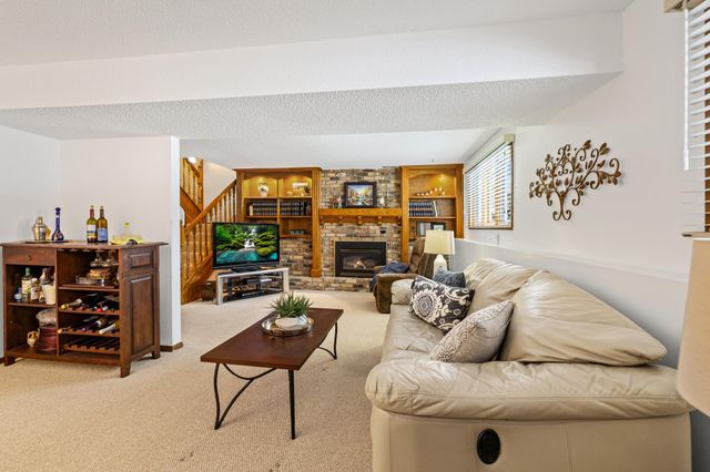 1112 67th Avenue N, Brooklyn Center, MN 55430