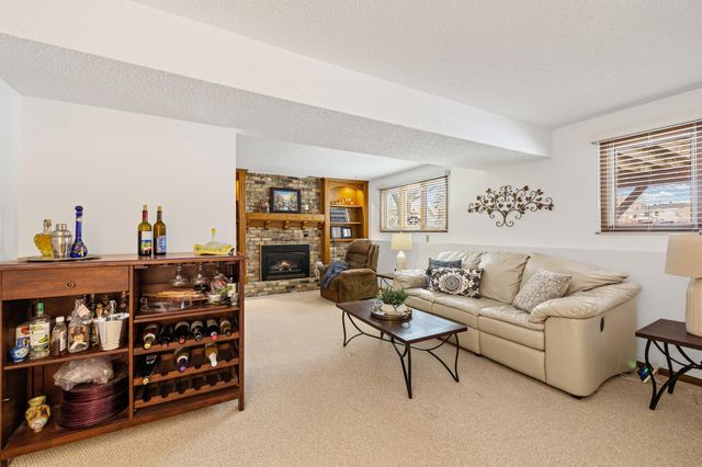 1112 67th Avenue N, Brooklyn Center, MN 55430