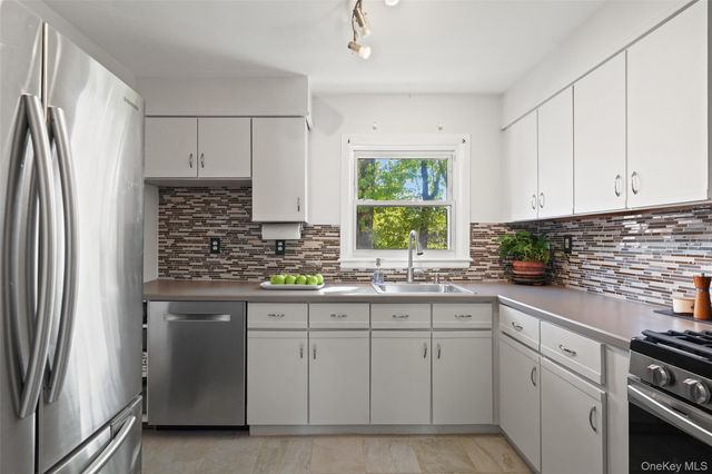 120 N Broadway 19B, Irvington, NY 10533