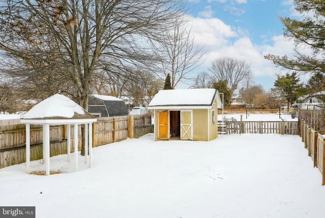 302 WESTMINSTER AVE, Hanover, PA 17331