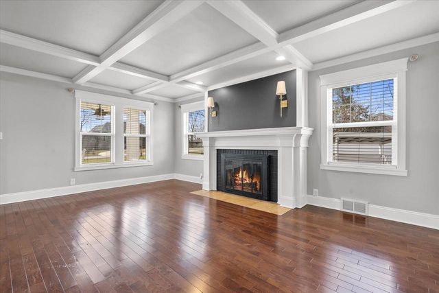 17730 Greenbrier DRIVE, Brookfield, WI 53045