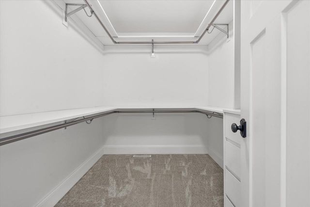 17730 Greenbrier DRIVE, Brookfield, WI 53045