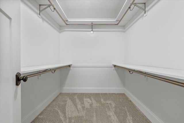 17730 Greenbrier DRIVE, Brookfield, WI 53045