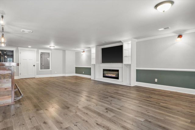 17730 Greenbrier DRIVE, Brookfield, WI 53045