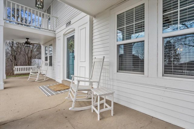 17730 Greenbrier DRIVE, Brookfield, WI 53045