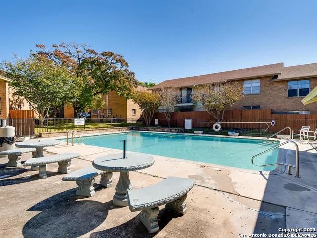 923 Vance Jackson Rd Apt 1005, San Antonio, TX 78201