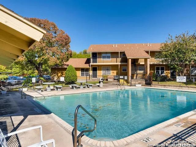923 Vance Jackson Rd Apt 1005, San Antonio, TX 78201