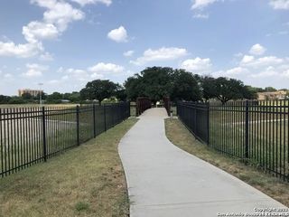 923 Vance Jackson Rd Apt 1005, San Antonio, TX 78201