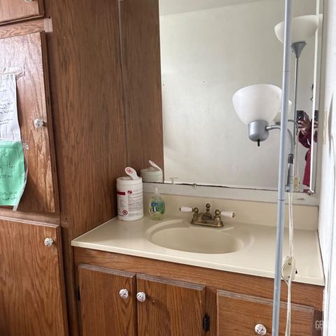 5907 Stacey Street, Bakersfield, CA 93313