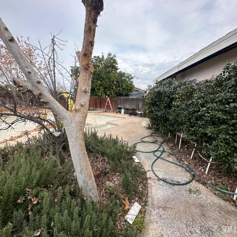 5907 Stacey Street, Bakersfield, CA 93313