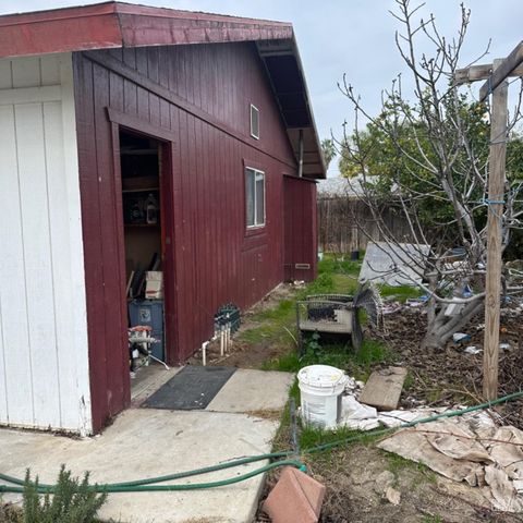 5907 Stacey Street, Bakersfield, CA 93313