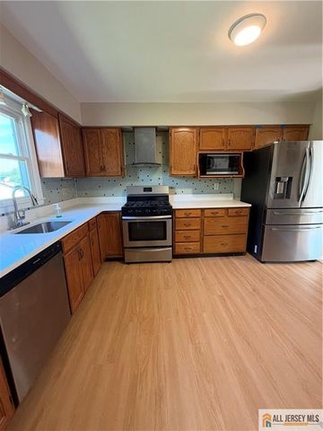 66 Edison Avenue, Edison, NJ 08820