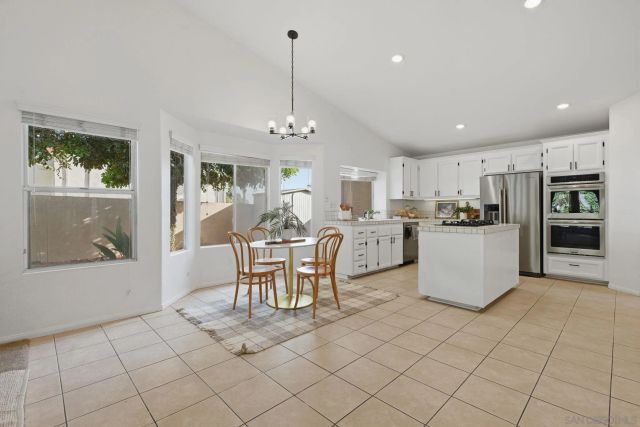 350 Crestview, Bonita, CA 91902