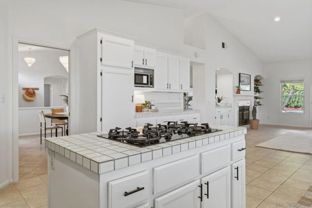 350 Crestview, Bonita, CA 91902